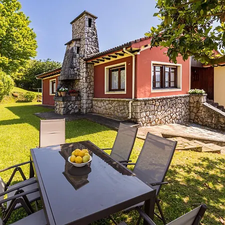 Casa Con Jardin Privado Holiday home Orena